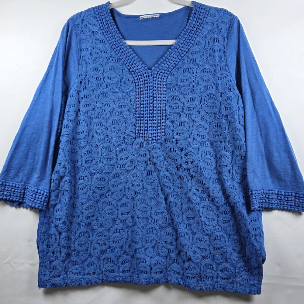 Women's blue tunic top, front crochet lace overlay and V-neckline Size XL